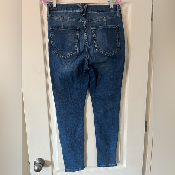 We the Free Designer medium  Wash Distressed Women's Jeans Size 31 - Picture 4 of 16